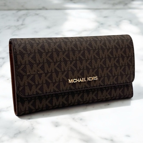 Michael Kors Large Jet Set Travel Signature Wallet Brown - Picture 3 of 8